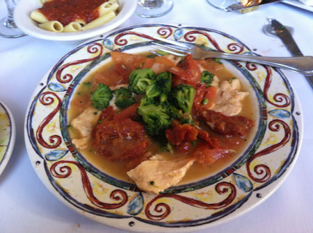 Chicken with tomatoes, sundried tomatoes, brocolli with brown sauce st Milanos