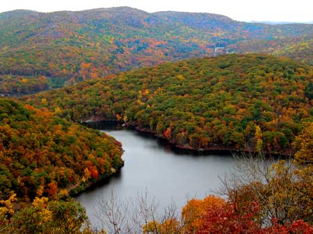 Mountain top view of Bear Mountain State Park's Turkey Hill Lake in New York State - October 24, 2004 (Photo by Ann Kaufman)